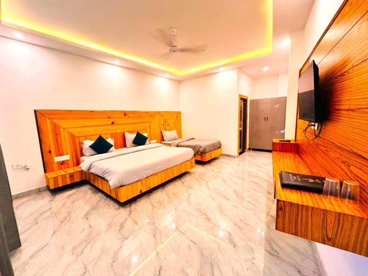 Living On The Edge A Luxury Stay มัสซูรี ภายนอก รูปภาพ