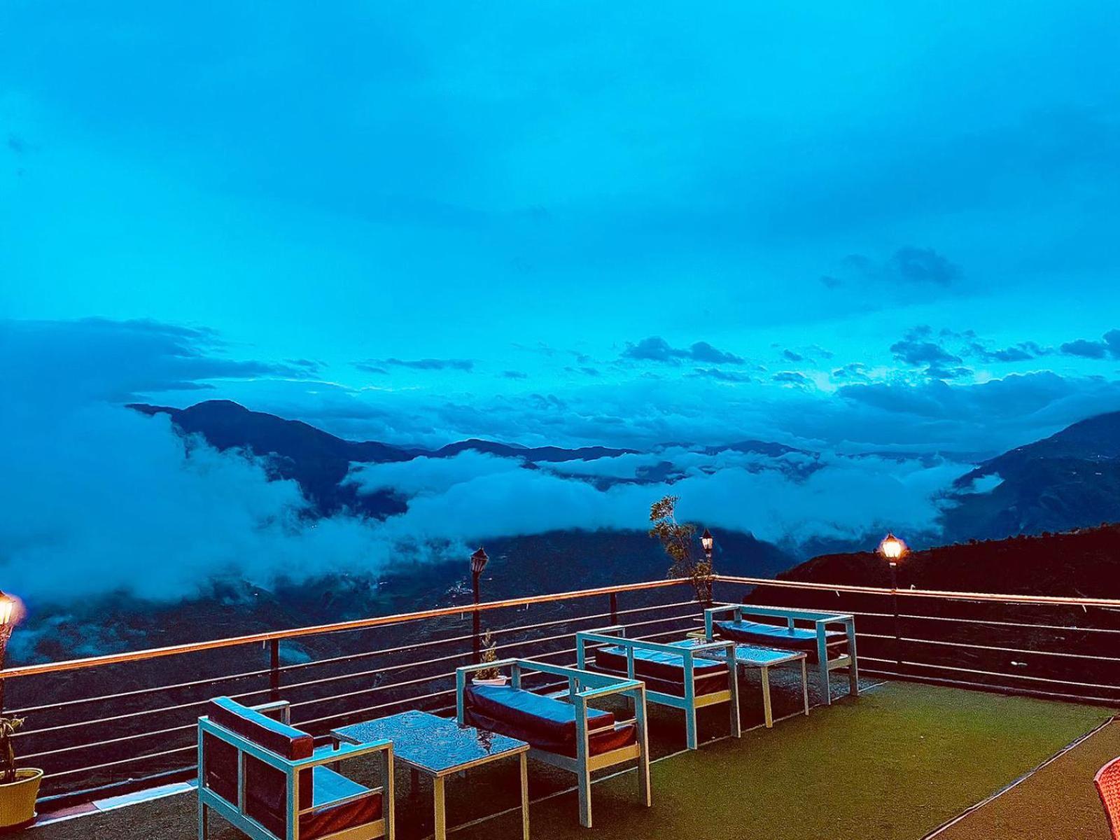 Living On The Edge A Luxury Stay มัสซูรี ภายนอก รูปภาพ