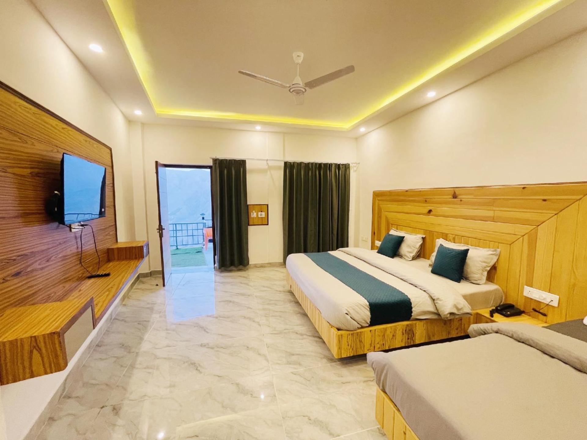 Living On The Edge A Luxury Stay มัสซูรี ภายนอก รูปภาพ