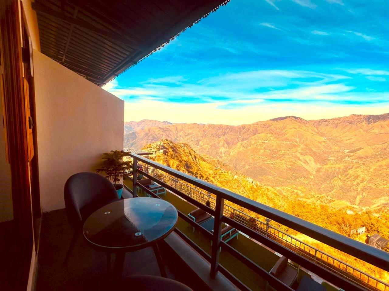 Living On The Edge A Luxury Stay มัสซูรี ภายนอก รูปภาพ