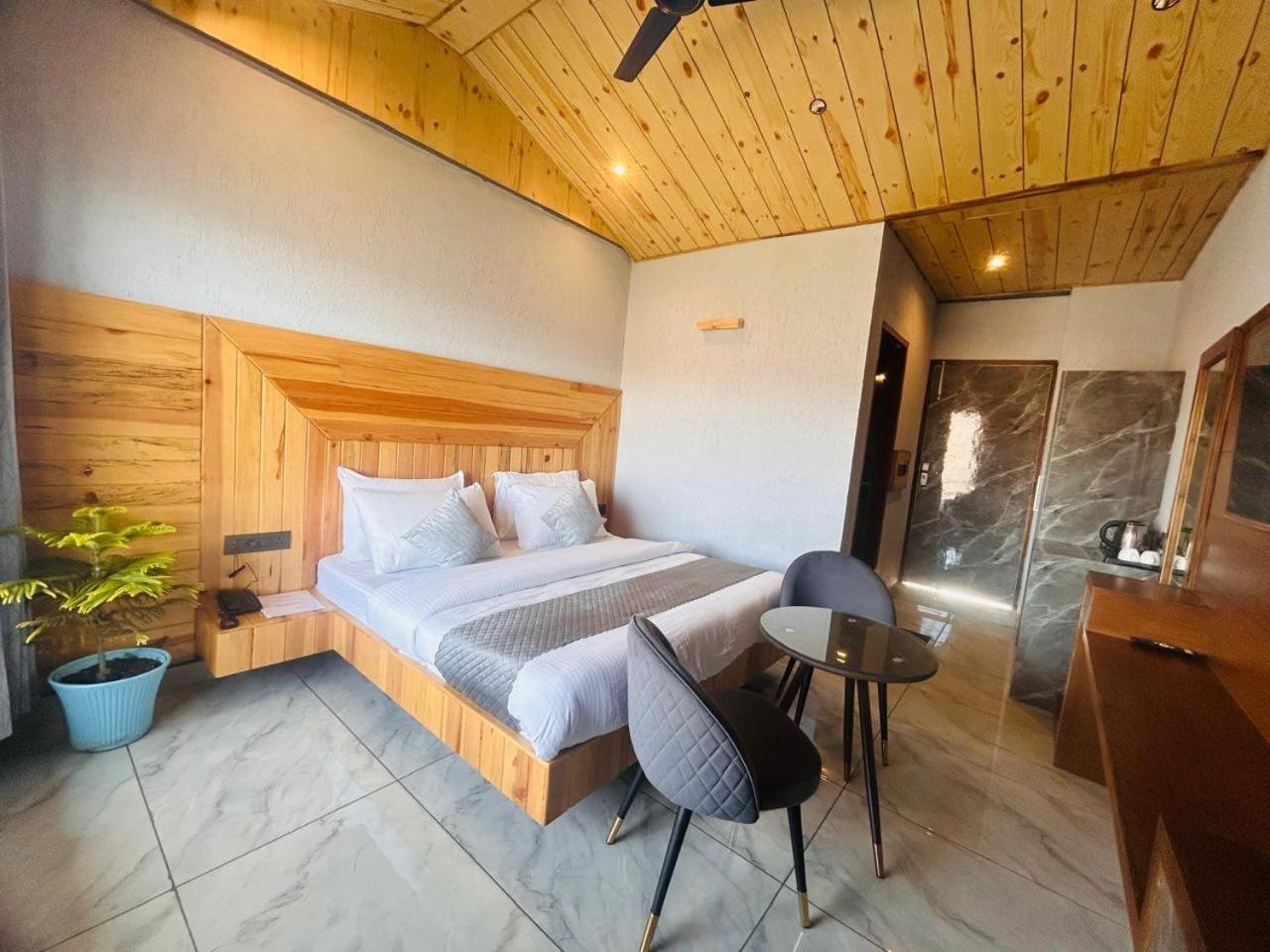 Living On The Edge A Luxury Stay มัสซูรี ภายนอก รูปภาพ