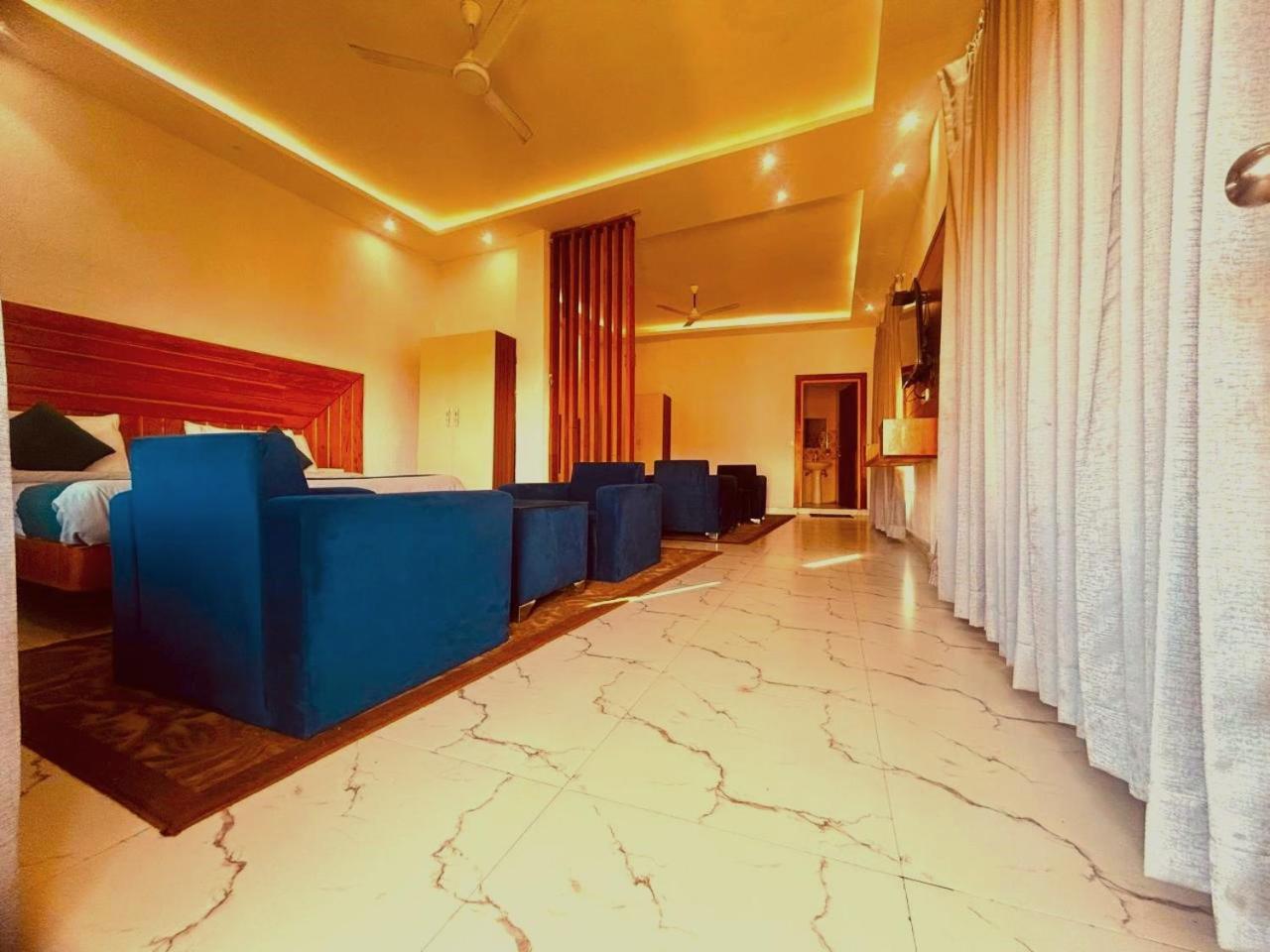 Living On The Edge A Luxury Stay มัสซูรี ภายนอก รูปภาพ