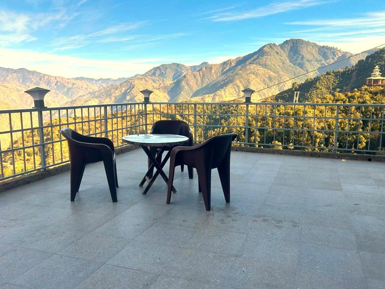 Living On The Edge A Luxury Stay มัสซูรี ภายนอก รูปภาพ