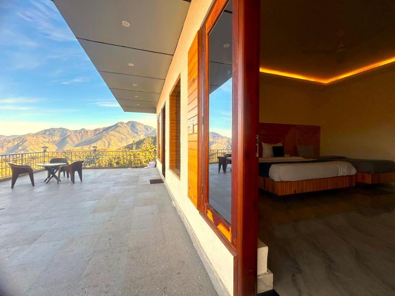 Living On The Edge A Luxury Stay มัสซูรี ภายนอก รูปภาพ