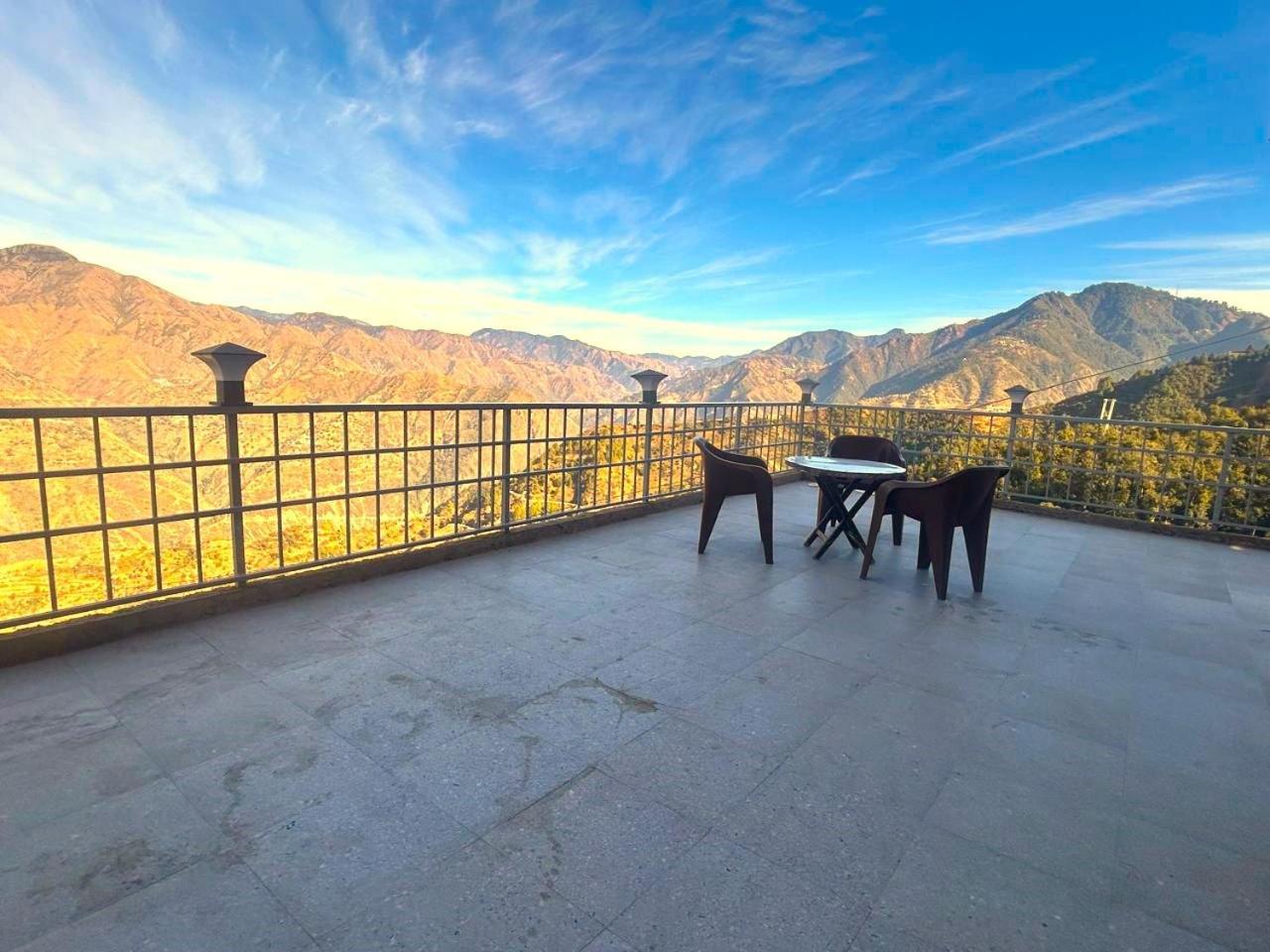 Living On The Edge A Luxury Stay มัสซูรี ภายนอก รูปภาพ