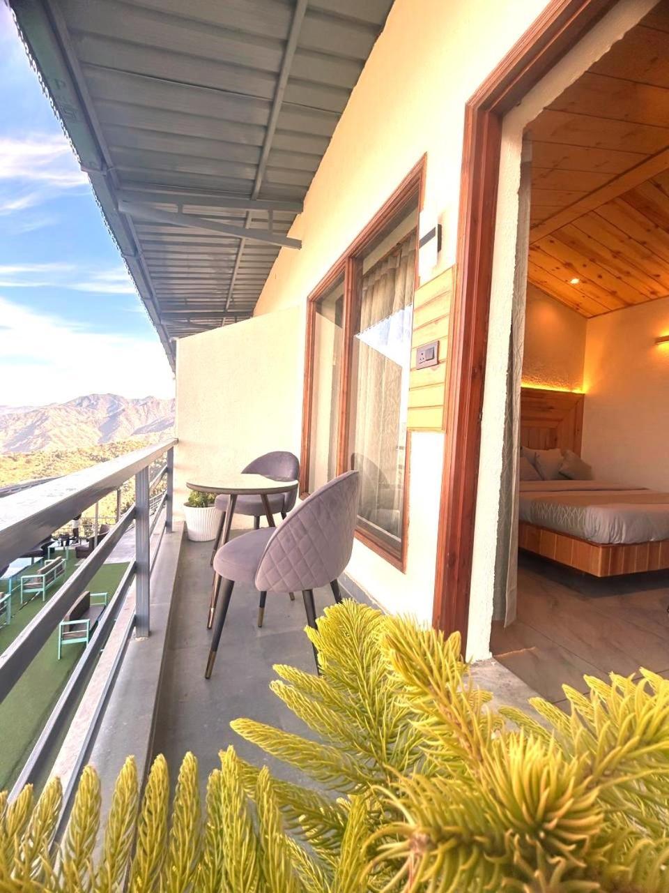 Living On The Edge A Luxury Stay มัสซูรี ภายนอก รูปภาพ