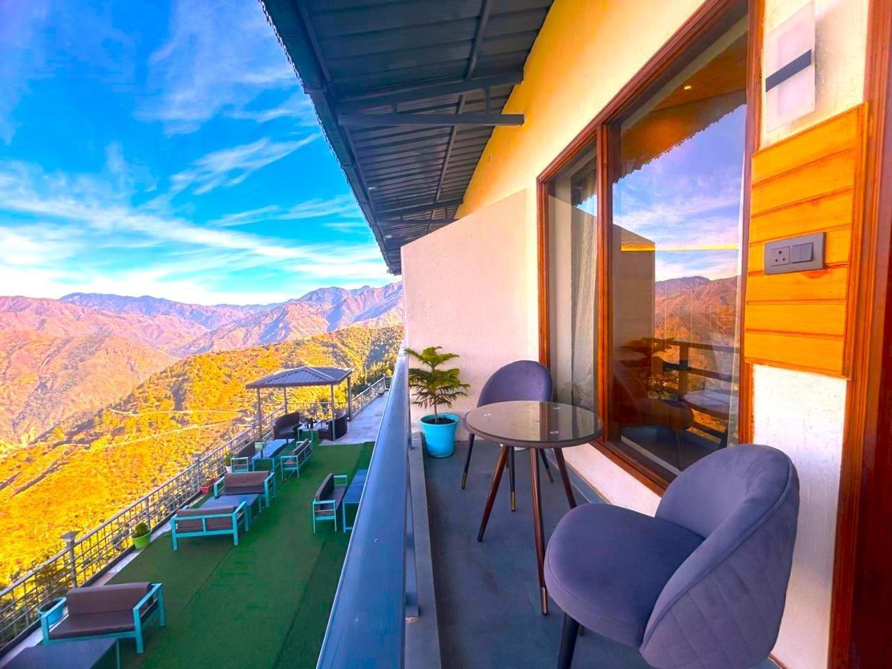 Living On The Edge A Luxury Stay มัสซูรี ภายนอก รูปภาพ