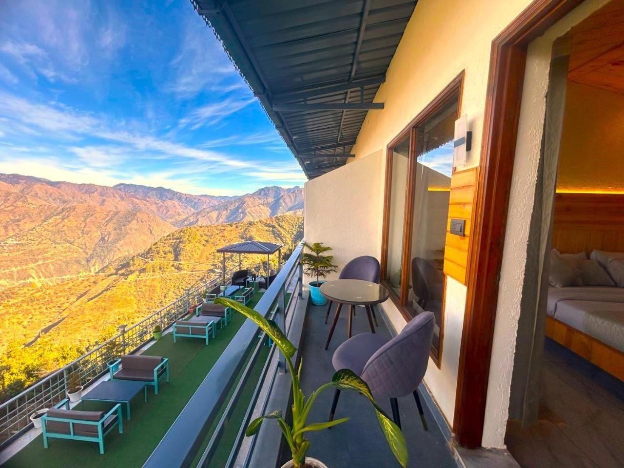 Living On The Edge A Luxury Stay มัสซูรี ภายนอก รูปภาพ
