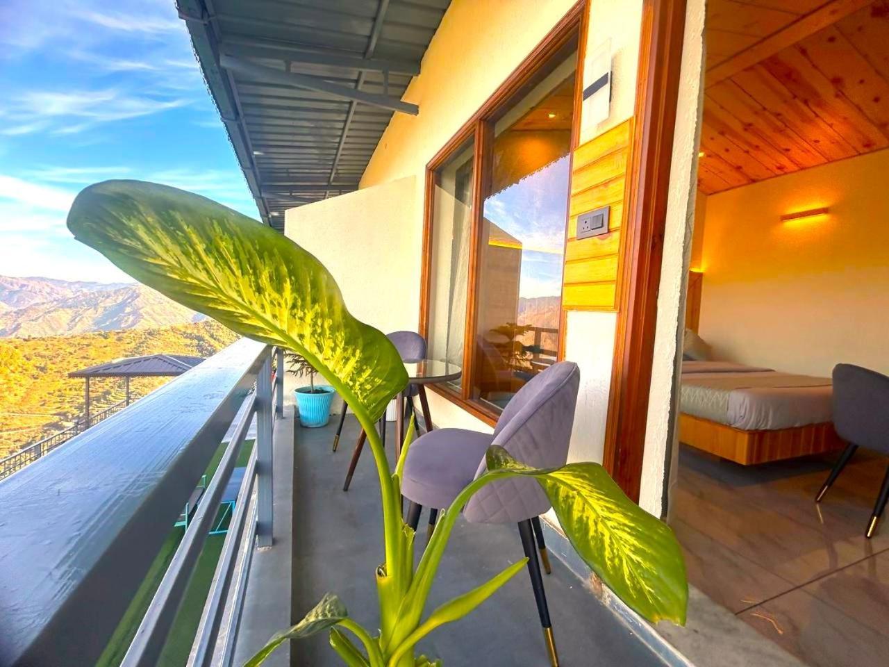 Living On The Edge A Luxury Stay มัสซูรี ภายนอก รูปภาพ