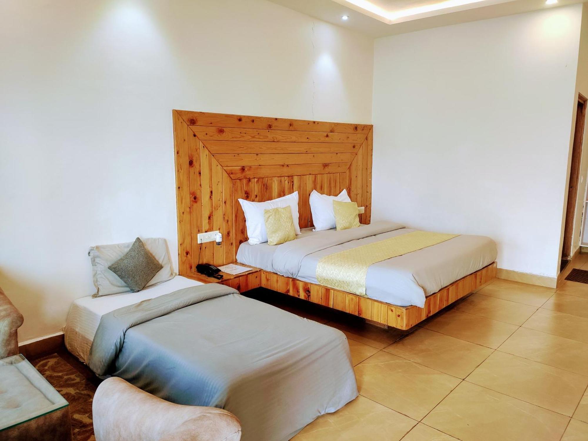 Living On The Edge A Luxury Stay มัสซูรี ภายนอก รูปภาพ