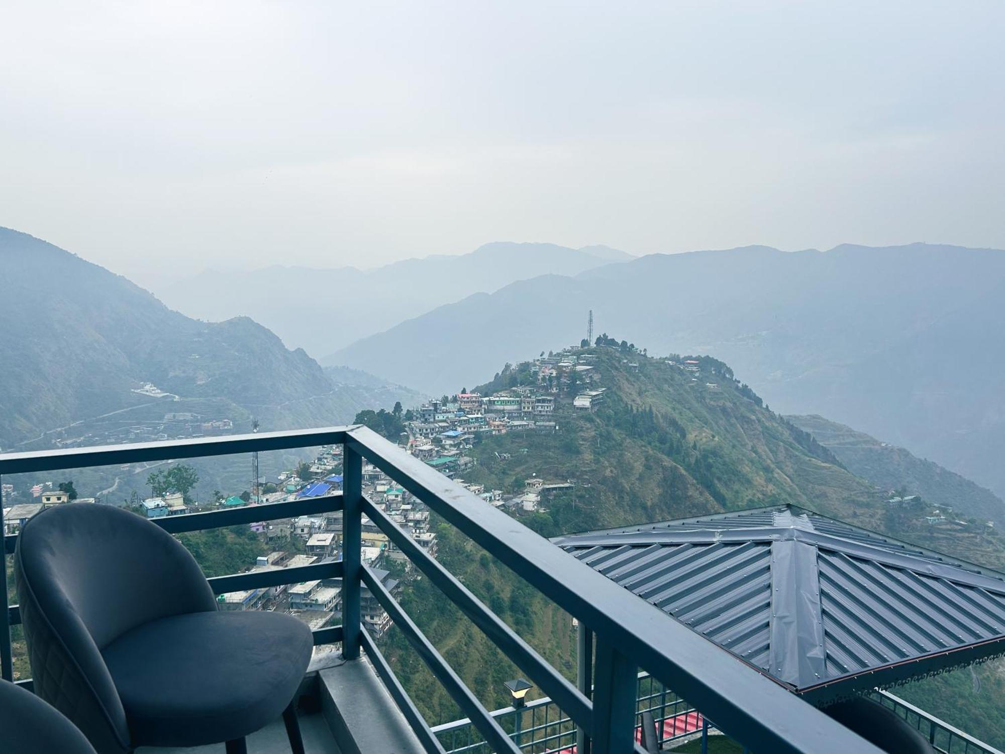 Living On The Edge A Luxury Stay มัสซูรี ภายนอก รูปภาพ